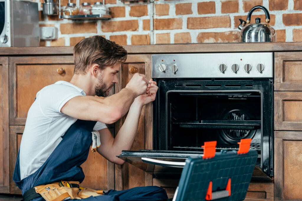 How Should You Choose an Appliance Repair Service and What Should You Look for?