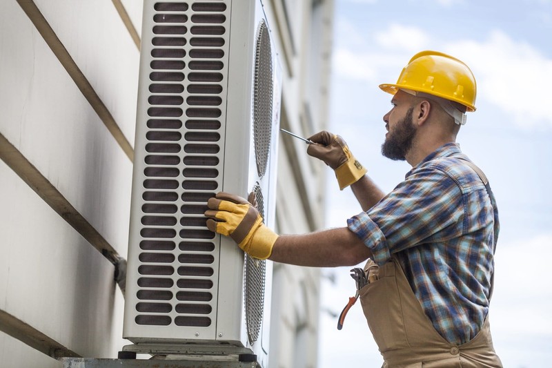 Finding the Right Air Conditioning Contractor in Houston