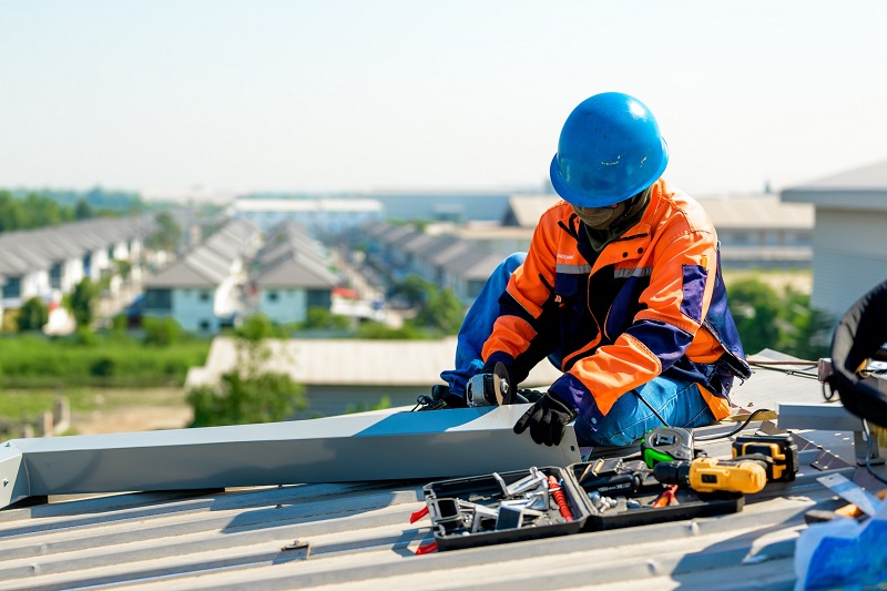 Innovative Strategies for Choosing the Right Roofing Contractor
