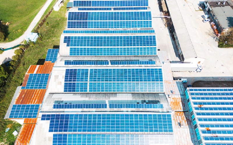 Commercial Solar Panels in Singapore: Investment or Overhead?